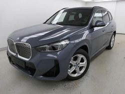 Grau Gebraucht 2024 BMW iX1 M Sport SUV | 45.950 € (Fairer Preis)
