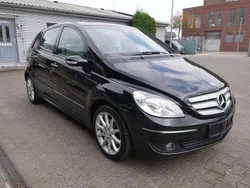 Schwarz Gebraucht 2007 Mercedes B200 Van / Kleinbus | 2.950 € (Fairer Preis)