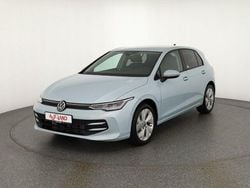 Blau Neu 2025 VW Golf VIII Limousine | 29.890 € (Guter Preis)