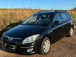 Schwarz Gebraucht 2009 Hyundai i30 Comfort Kombi | 3.500 € (Fairer Preis)