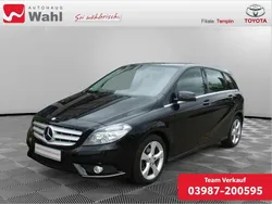 Schwarz Gebraucht 2013 Mercedes B180 Van / Kleinbus | 9.890 € (Superpreis)