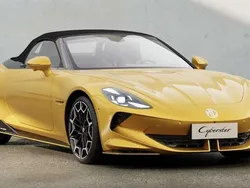 Gelb (verdeckfarbe schwarz) Neu 2025 MG Cyberster Cabrio | 65.989 € (Guter Preis)