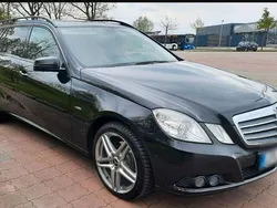 Schwarz Gebraucht 2010 Mercedes 220 Kombi | 7.350 € (Etwas zu teuer)