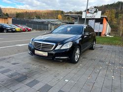 Schwarz Gebraucht 2011 Mercedes E200 Kombi | 9.599 € (Fairer Preis)