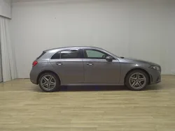 Grau Gebraucht 2022 Mercedes A250 AMG line Limousine | 22.980 € (Superpreis)