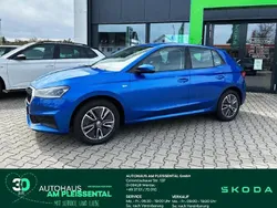 Raceblau metallic Gebraucht 2024 Skoda Fabia Tour Limousine | 23.470 € (Fairer Preis)