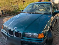 Grün Gebraucht 1995 BMW 328 Basis Limousine | 8.400 €