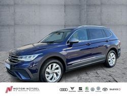 Blau Gebraucht 2022 VW Tiguan Allspace Life SUV | 35.630 € (Guter Preis)