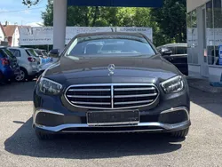 Obsidianschwarz metalliclack Gebraucht 2023 Mercedes E220 Limousine | 44.900 € (Etwas zu teuer)