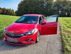 Rot Gebraucht 2017 Opel Astra Innovation Limousine | 11.000 € (Teuer)