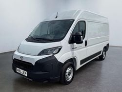 Weiss Neu 2025 Toyota Proace Van / Kleinbus | 30.990 € (Superpreis)