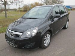 Schwarz Gebraucht 2012 Opel Zafira Family Van / Kleinbus | 3.699 € (Guter Preis)