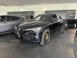 Schwarz Gebraucht 2021 Alfa Romeo Stelvio Quadrifoglio SUV | 59.990 € (Etwas zu teuer)
