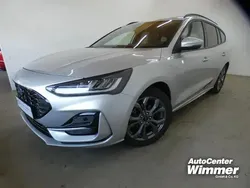 Polarsilber (silber) Gebraucht 2023 Ford Focus ST-Line Kombi | 22.950 € (Guter Preis)