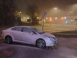 Gelb Gebraucht 2011 Toyota Avensis Limousine | 9.300 € (Etwas zu teuer)