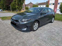 Grau Gebraucht 2022 Kia Ceed Vision Limousine | 18.500 € (Guter Preis)