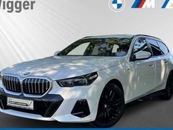 Weiß Gebraucht 2024 BMW 520 Comfort Edition Kombi | 53.900 € (Fairer Preis)