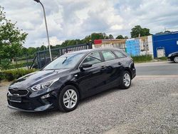 Schwarz Gebraucht 2021 Kia Ceed Sportswagon Vision Kombi | 15.000 €