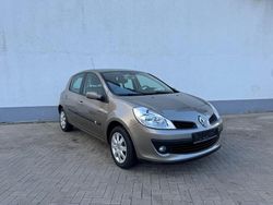 Beige Gebraucht 2008 Renault Clio III Authentique Kleinwagen | 4.990 € (Etwas zu teuer)