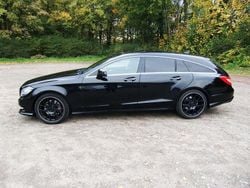 Schwarz Gebraucht 2014 Mercedes CLS350 Shooting Brake Kombi | 27.300 € (Teuer)