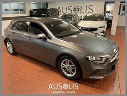 Grau Gebraucht 2020 Mercedes A180 Business Limousine | 19.790 € (Superpreis)