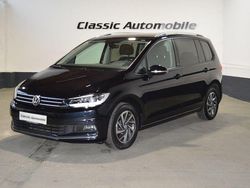 Schwarz Gebraucht 2017 VW Touran Sound Van / Kleinbus | 17.900 € (Fairer Preis)