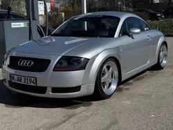 Silber Gebraucht 2003 Audi TT Sport Coupé | 11.000 € (Teuer)