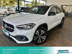 Weiß Gebraucht 2020 Mercedes GLA200 SUV | 29.950 € (Teuer)