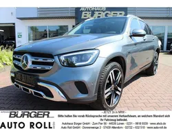 Grau Gebraucht 2020 Mercedes GLC300e SUV | 32.770 € (Teuer)