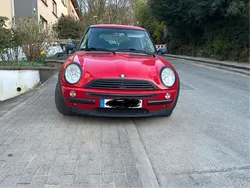 Rot Gebraucht 2004 Mini ONE Kleinwagen | 2.500 € (Teuer)