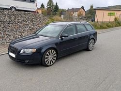 Blau Gebraucht 2005 Audi A4 Kombi | 2.300 € (Etwas zu teuer)