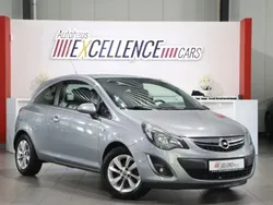 Grau Gebraucht 2014 Opel Corsa Design Edition Kleinwagen | 6.444 €