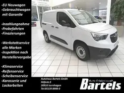 Weiss Gebraucht 2024 Opel Combo Basis Van / Kleinbus | 21.990 € (Etwas zu teuer)