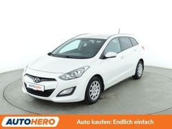 Weiß Gebraucht 2016 Hyundai i30 Passion Kombi | 10.780 € (Fairer Preis)