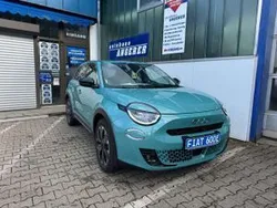 Sky blau metallic Gebraucht 2024 Fiat 600E La Prima SUV | 37.900 € (Teuer)