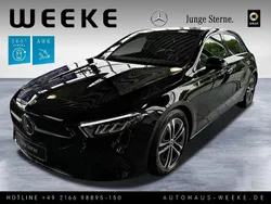 Schwarz Gebraucht 2023 Mercedes A200 Advanced Limousine | 30.978 € (Etwas zu teuer)