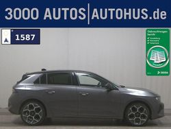 Grau Gebraucht 2024 Opel Astra Ultimate Limousine | 21.680 € (Superpreis)