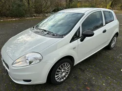 Weiß Gebraucht 2011 Fiat Grande Punto Basis Kleinwagen | 2.690 € (Fairer Preis)