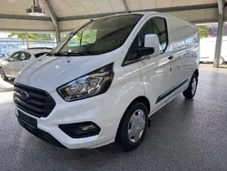 Weiß Gebraucht 2019 Ford Transit Custom Trend Van / Kleinbus | 18.780 € (Superpreis)