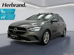 Metalliclack mountaingrau Gebraucht 2024 Mercedes B180 Progressive Van / Kleinbus | 33.980 € (Teuer)