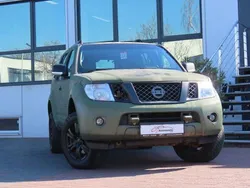 Grün Gebraucht 2011 Nissan Pathfinder XE SUV | 15.900 € (Teuer)