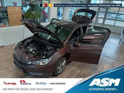 Braun Gebraucht 2017 Opel Astra Limousine | 10.786 € (Fairer Preis)