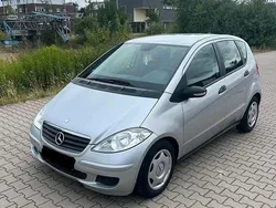Silber Gebraucht 2006 Mercedes A180 Kleinwagen | 700 €