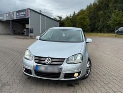 Silber Gebraucht 2006 VW Jetta Limousine | 4.999 € (Teuer)
