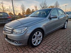 Grau Gebraucht 2010 Mercedes C200 Avantgarde Limousine | 7.900 € (Fairer Preis)