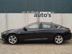 Blau Gebraucht 2018 Opel Insignia Business Limousine | 9.559 € (Fairer Preis)