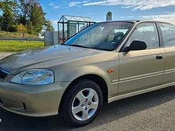 Gold Gebraucht 2000 Honda Civic S Limousine | 3.000 € (Fairer Preis)
