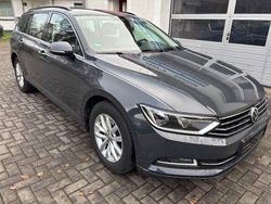 Grau Gebraucht 2018 VW Passat Comfortline Kombi | 12.500 € (Guter Preis)
