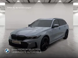 Grau Gebraucht 2024 BMW 330e M Sport Kombi | 49.995 € (Teuer)