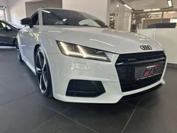 Gletscherweiß metallic Gebraucht 2017 Audi TT Competition Coupé | 27.900 € (Teuer)